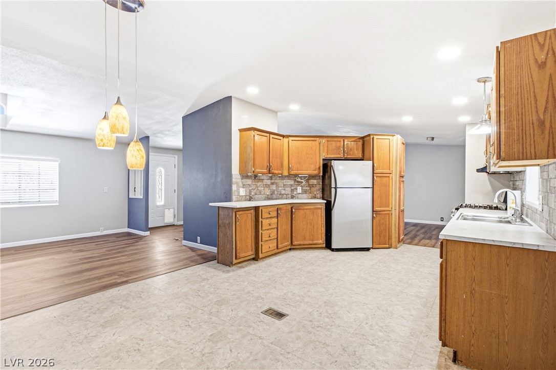 6016 Great Smoky Avenue Las Vegas NV 89156