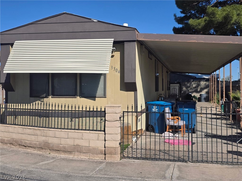 3304 Death Valley Drive Las Vegas NV 89122