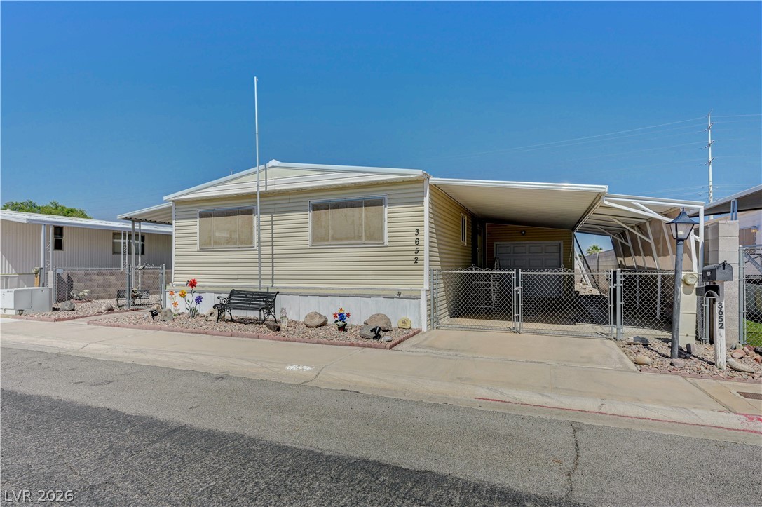 3652 Katmai Drive Las Vegas NV 89122