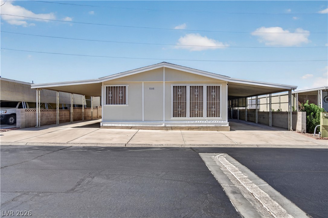 5048 Royal Avenue Las Vegas NV 89103