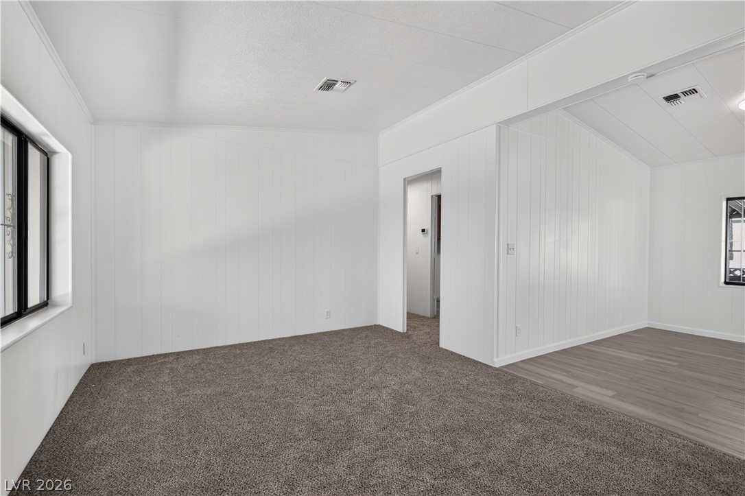 5048 Royal Avenue Las Vegas NV 89103