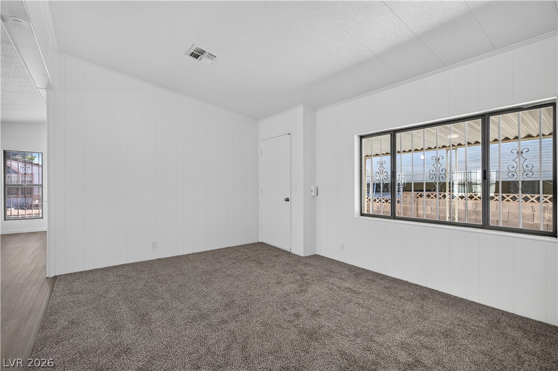 5048 Royal Avenue Las Vegas NV 89103