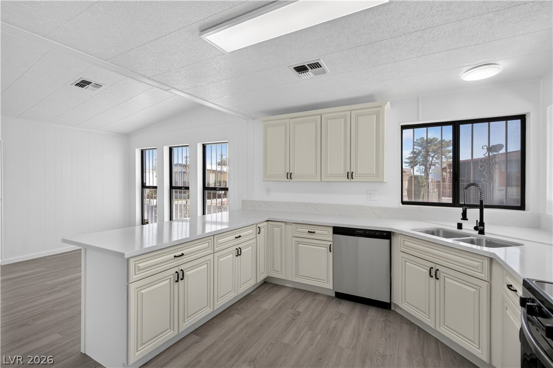 5048 Royal Avenue Las Vegas NV 89103