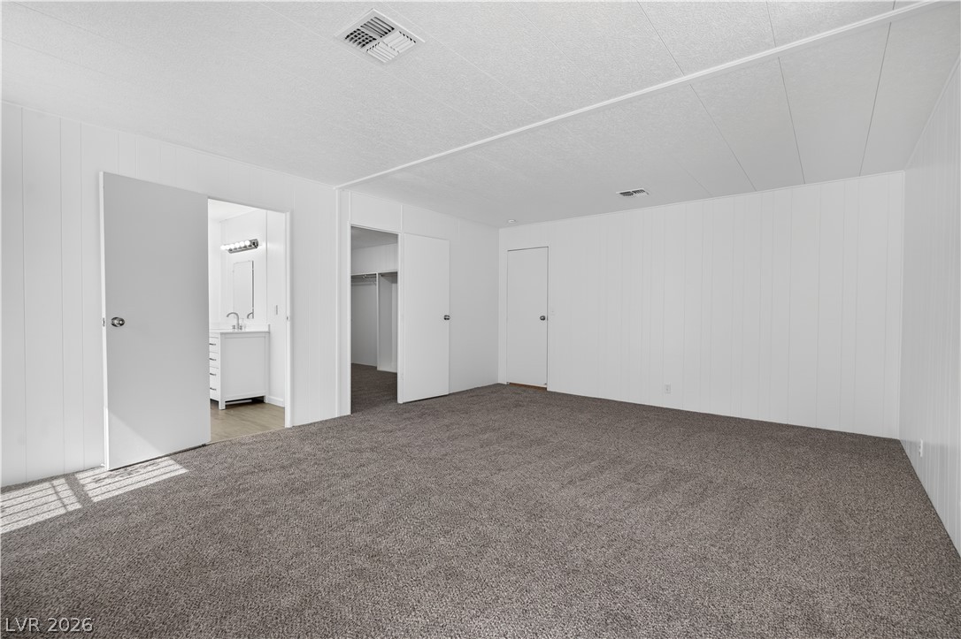 5048 Royal Avenue Las Vegas NV 89103