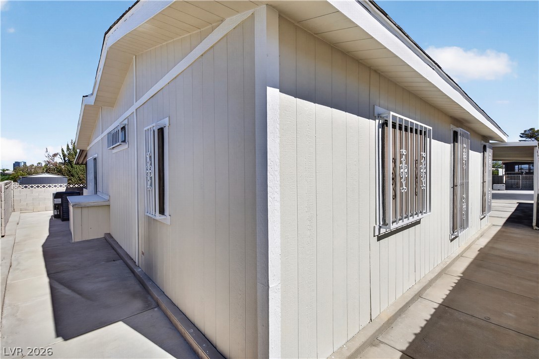 5048 Royal Avenue Las Vegas NV 89103