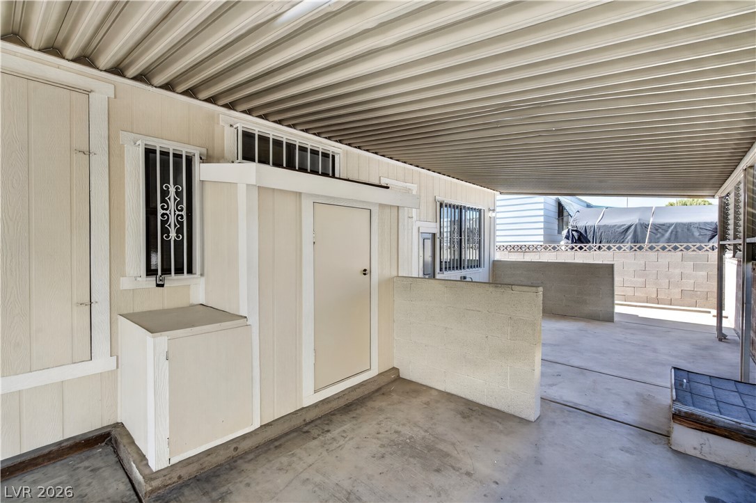 5048 Royal Avenue Las Vegas NV 89103