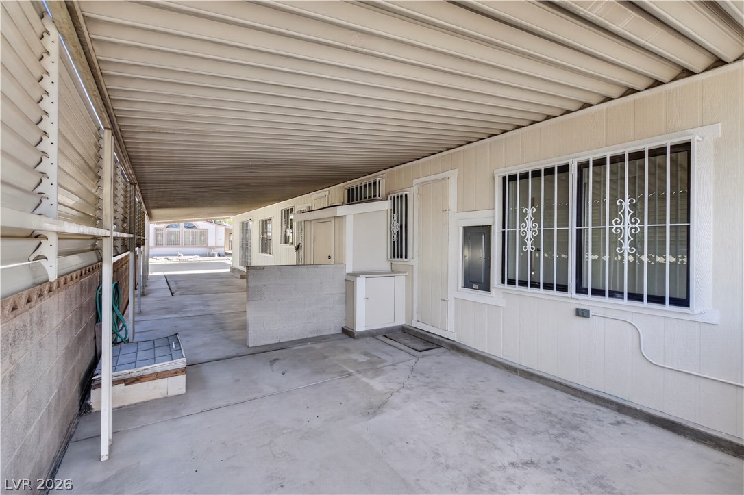 5048 Royal Avenue Las Vegas NV 89103