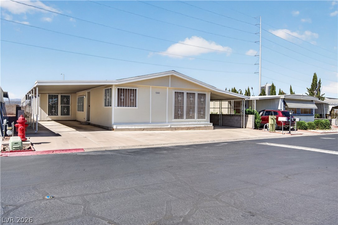 5048 Royal Avenue Las Vegas NV 89103