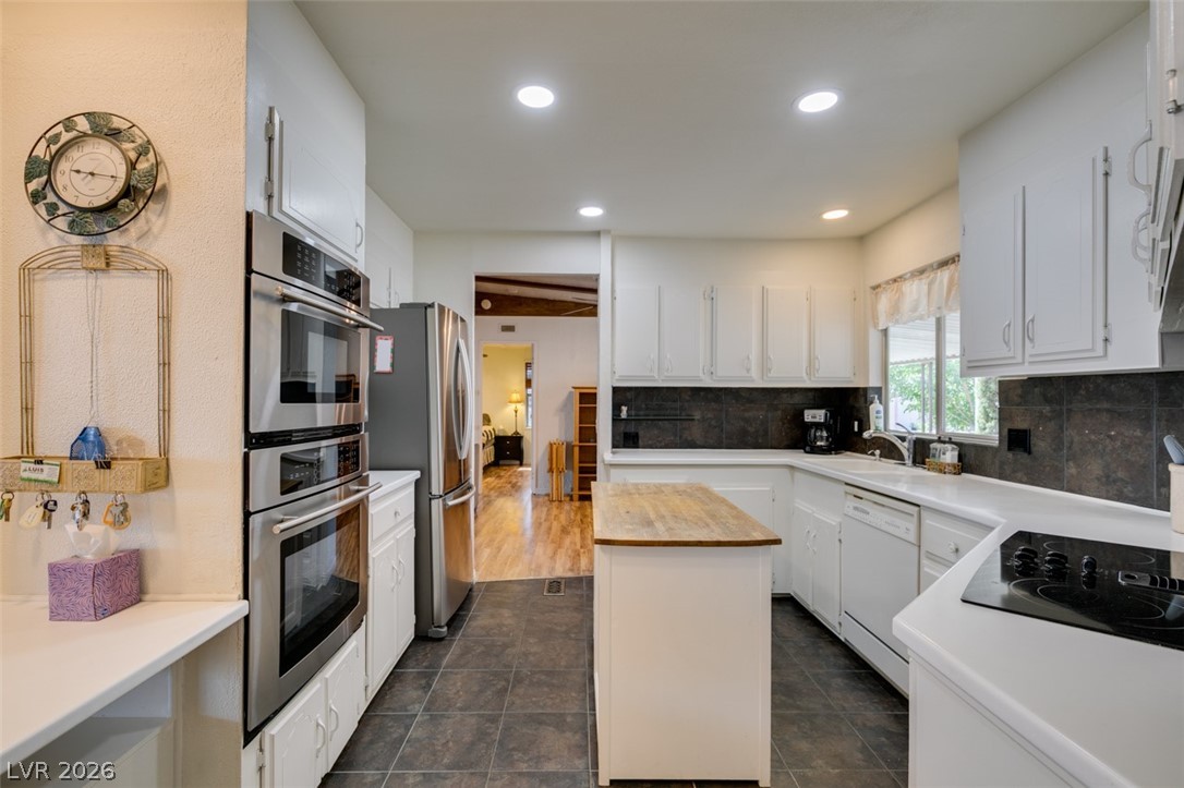 3338 Ewa Beach Drive Las Vegas NV 89122