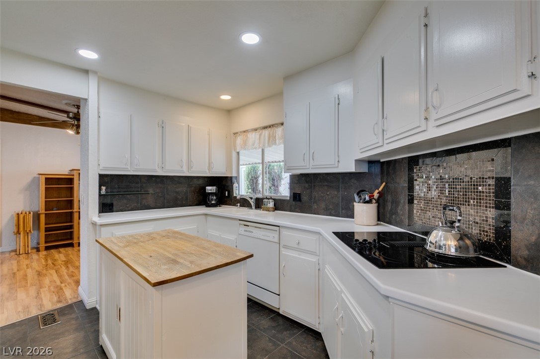3338 Ewa Beach Drive Las Vegas NV 89122
