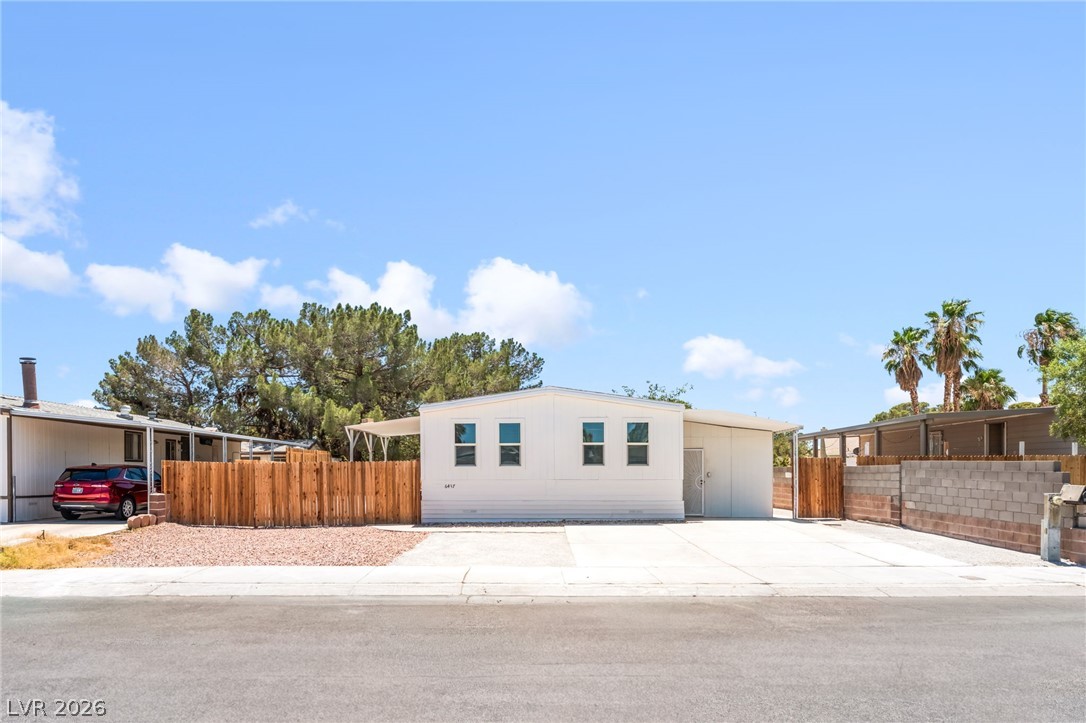 6437 Delphinium Avenue Las Vegas NV 89108