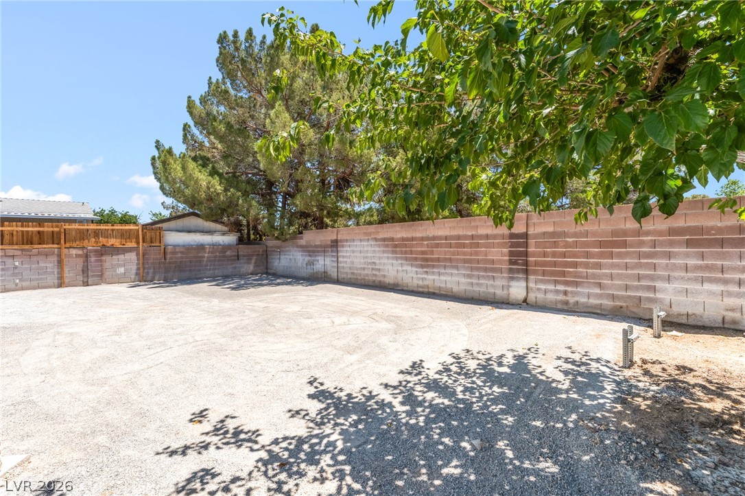 6437 Delphinium Avenue Las Vegas NV 89108