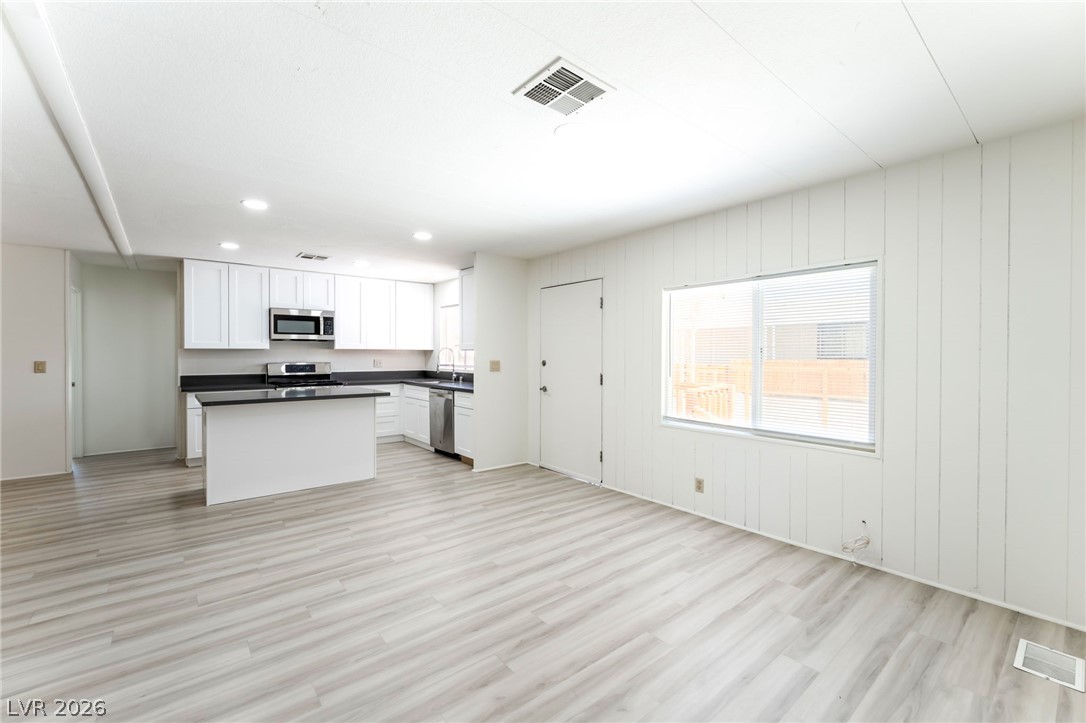 6437 Delphinium Avenue Las Vegas NV 89108