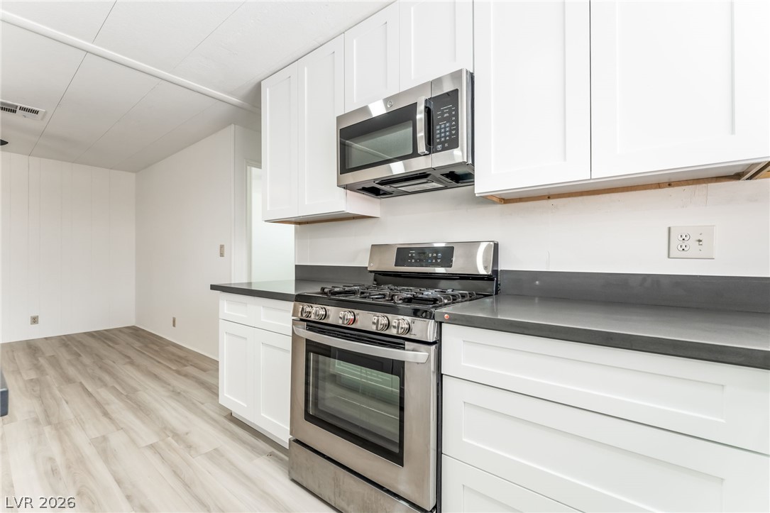 6437 Delphinium Avenue Las Vegas NV 89108