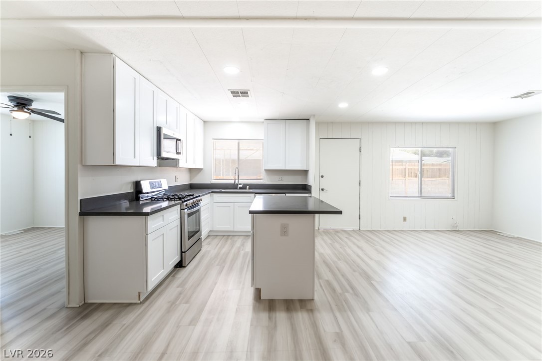 6437 Delphinium Avenue Las Vegas NV 89108