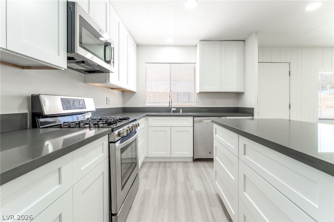 6437 Delphinium Avenue Las Vegas NV 89108