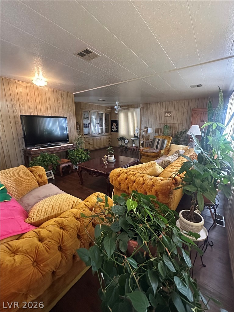 5073 Ridge Avenue Las Vegas NV 89103