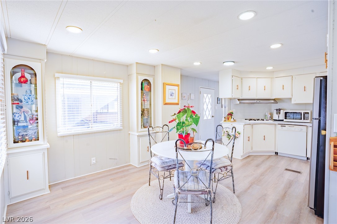 4577 Royal Ridge Boulevard 131 Las Vegas NV 89103