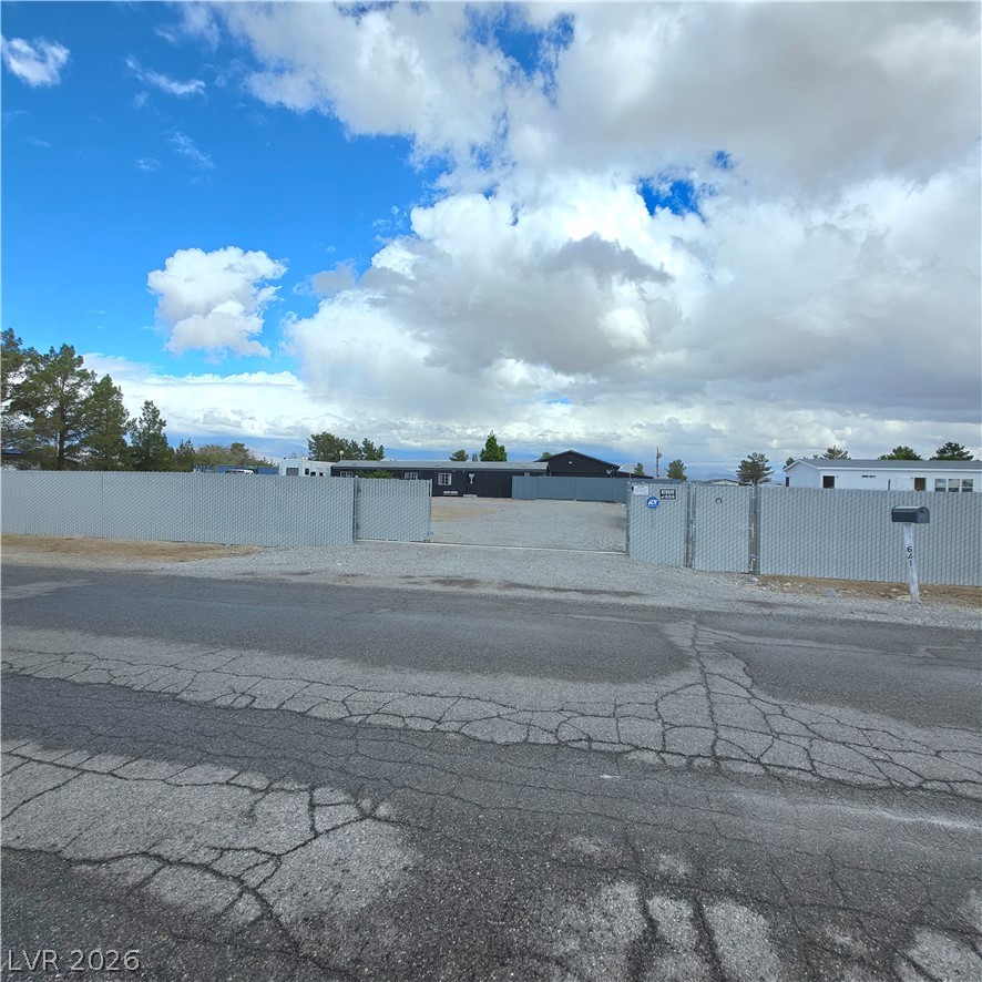 641 South Woodchips Road Pahrump NV 89048