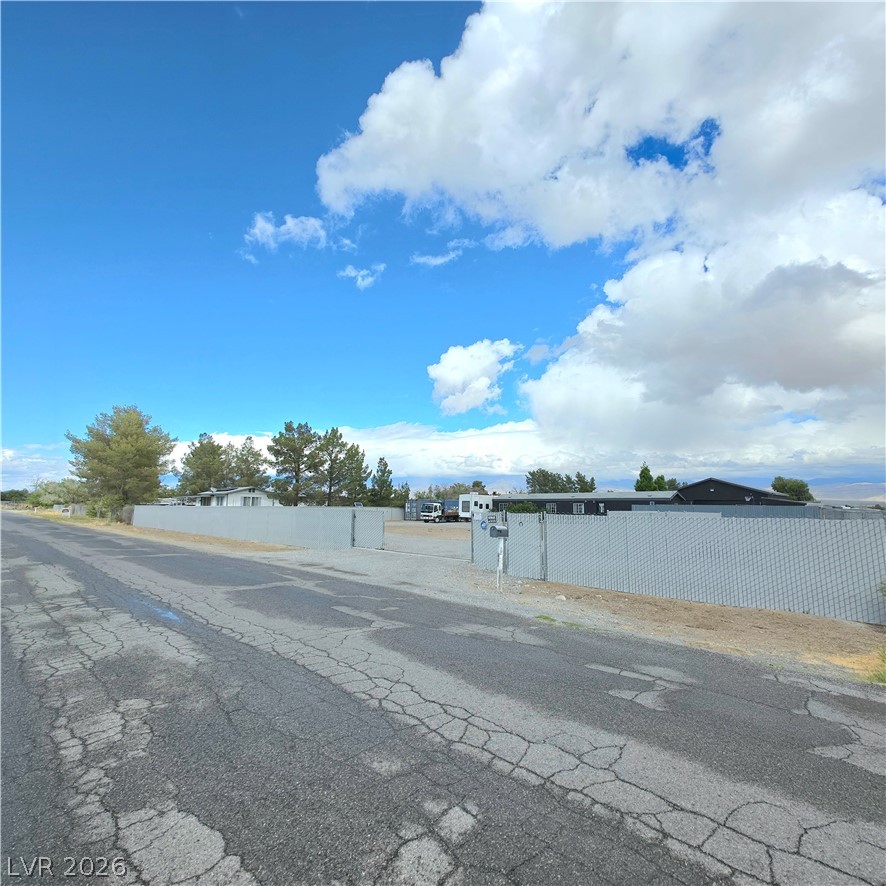 641 South Woodchips Road Pahrump NV 89048