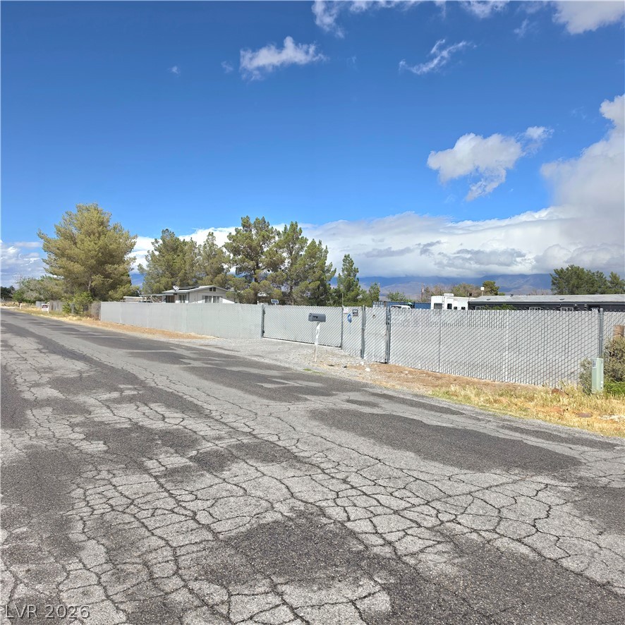 641 South Woodchips Road Pahrump NV 89048