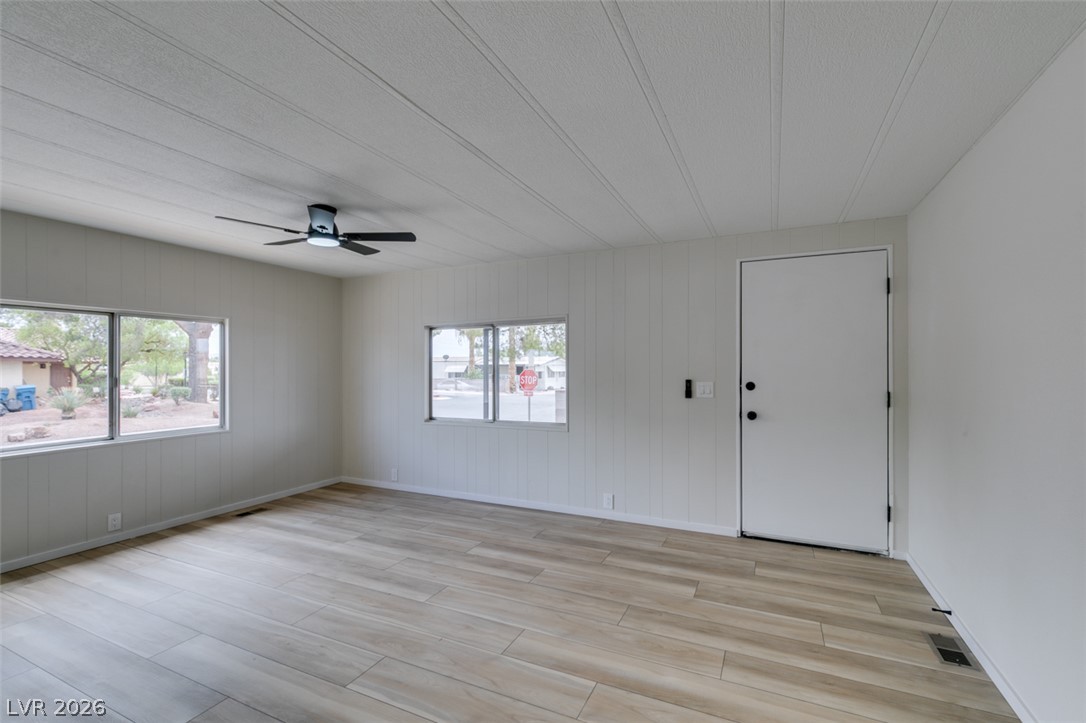 3579 Isle Royale Drive Las Vegas NV 89122