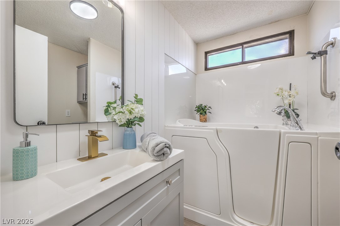 71 Tonopah Trail Pahrump NV 89048