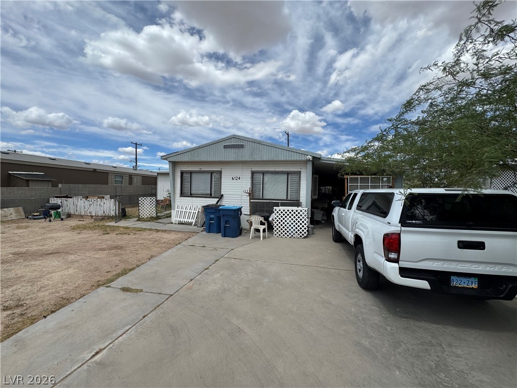 6124 Great Smoky Avenue Las Vegas NV 89156