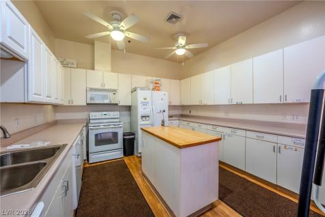 881 Montecito Drive Pahrump NV 89048