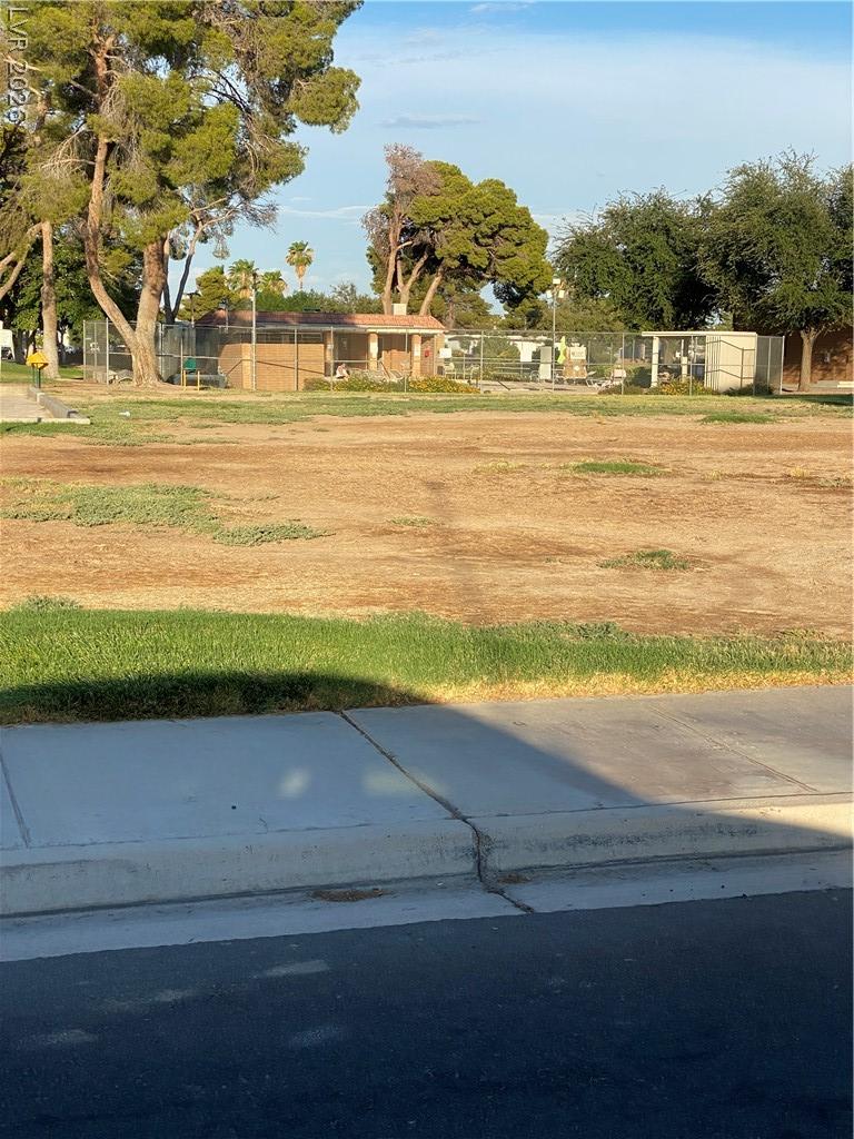 5621 Tahoe Drive Las Vegas NV 89142