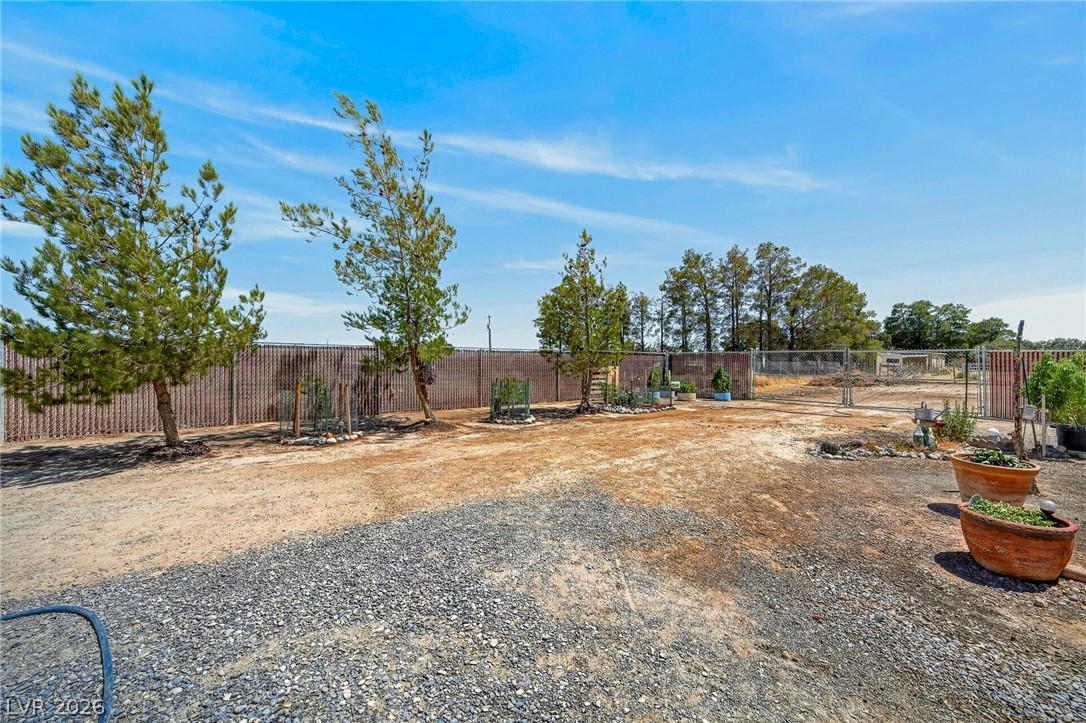 4031 East Cheyenne Way Pahrump NV 89061