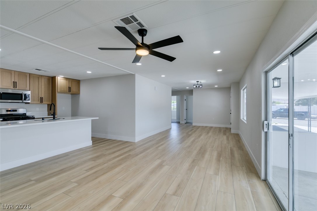 253 Sir Phillip Street Las Vegas NV 89110