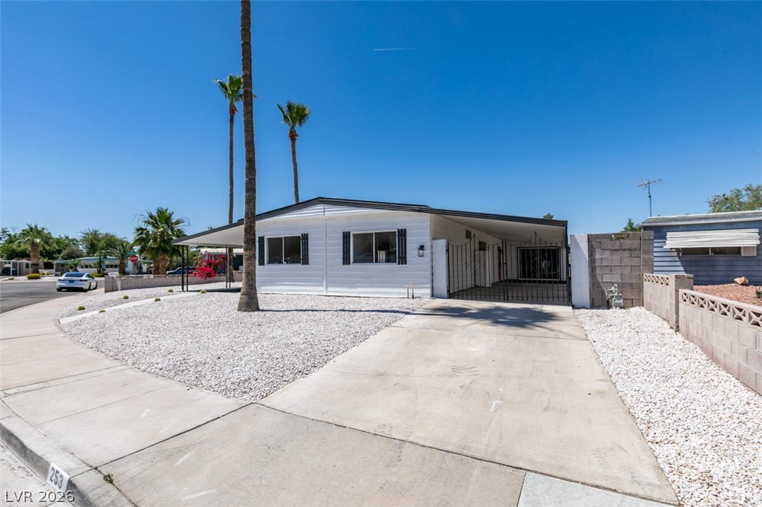 253 Sir Phillip Street Las Vegas NV 89110