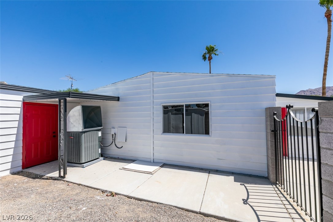 253 Sir Phillip Street Las Vegas NV 89110