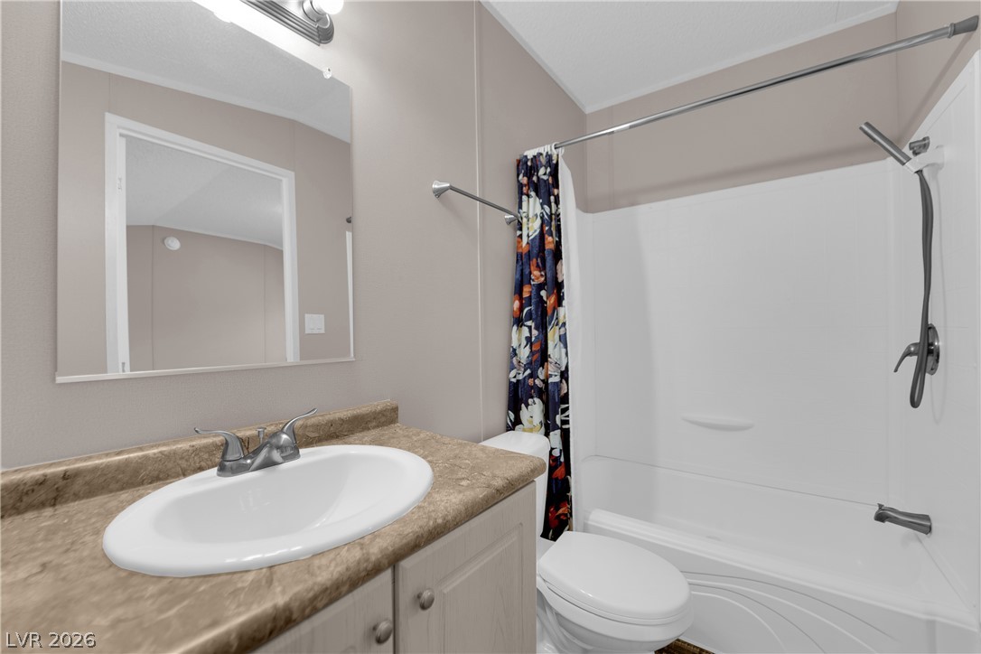 5240 Los Pinos Street Las Vegas NV 89122
