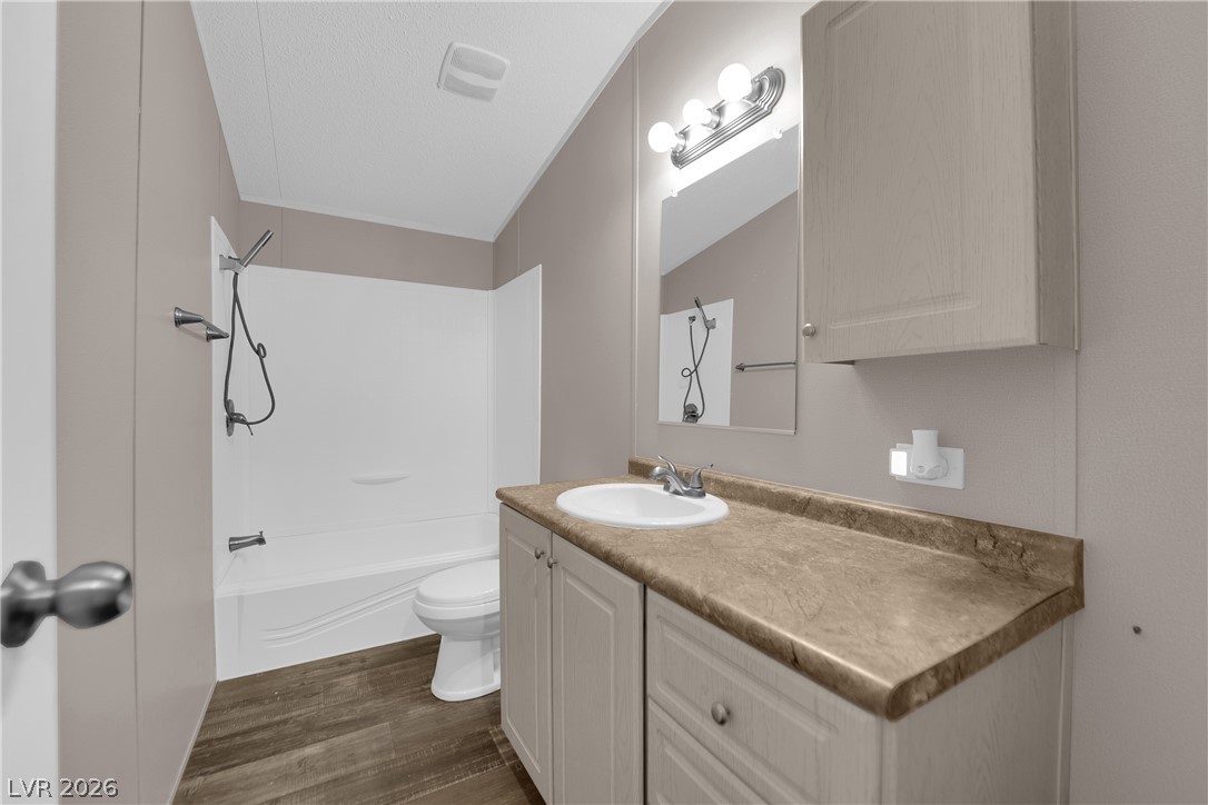 5240 Los Pinos Street Las Vegas NV 89122