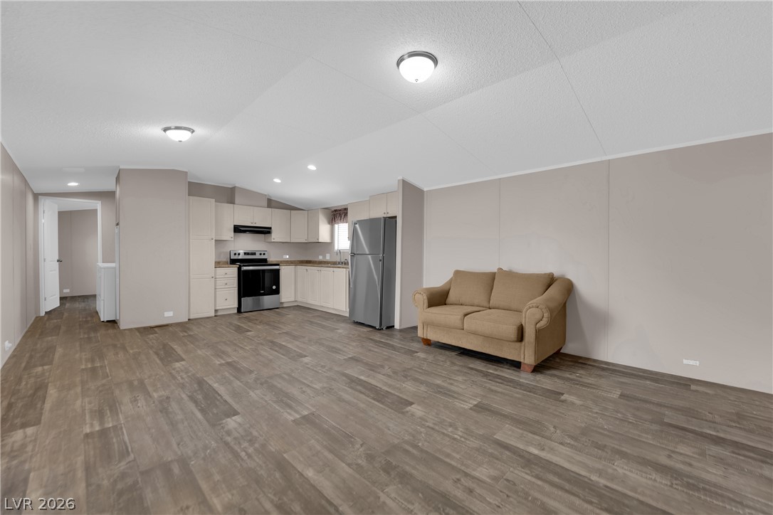 5240 Los Pinos Street Las Vegas NV 89122