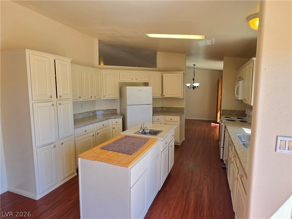 221 West Starlight Drive 2 Pahrump NV 89048