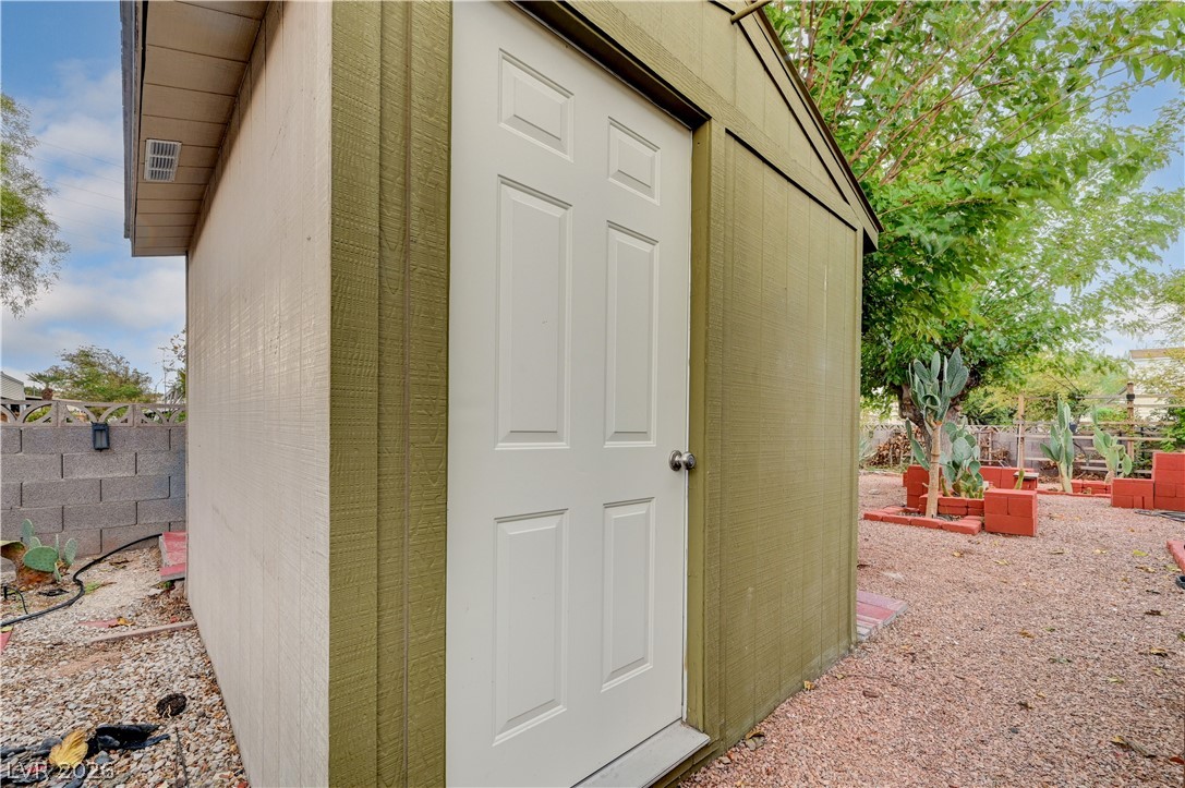 3530 Katmai Drive Las Vegas NV 89122