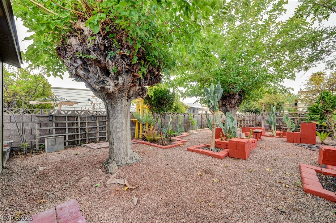 3530 Katmai Drive Las Vegas NV 89122
