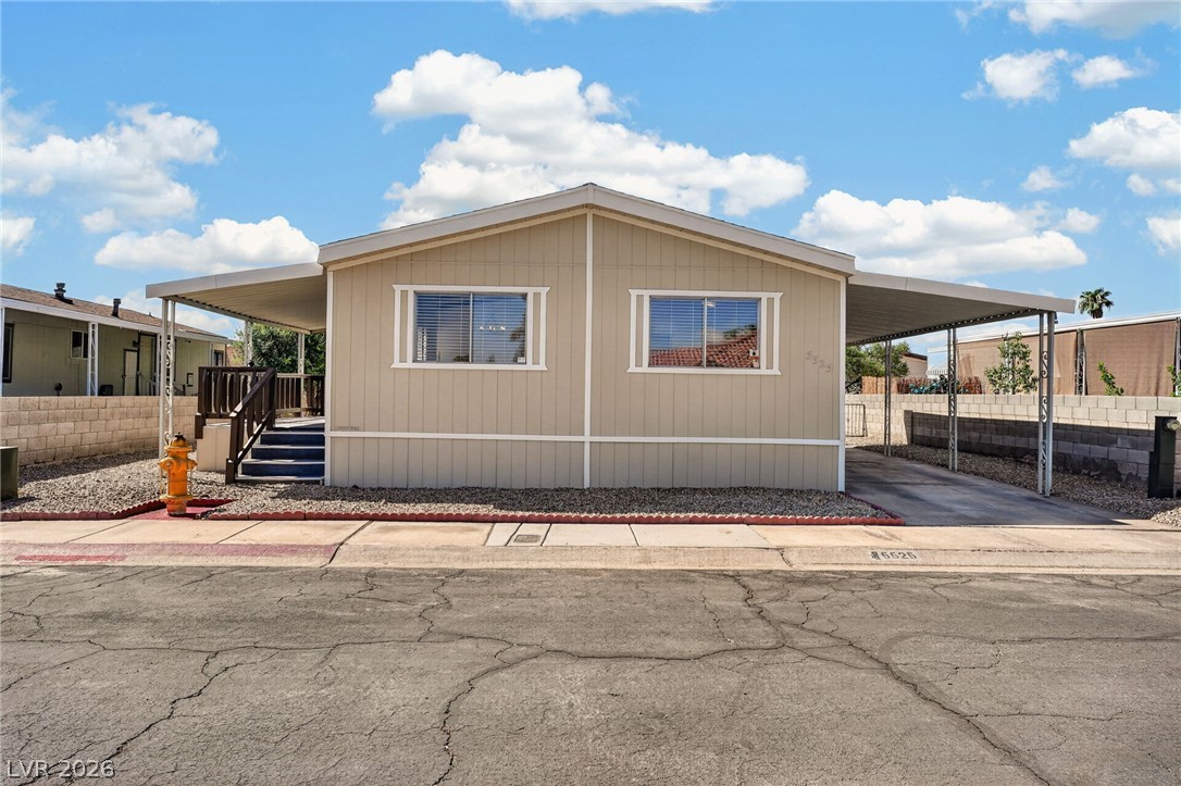 5525 Tres Piedras Road Las Vegas NV 89122