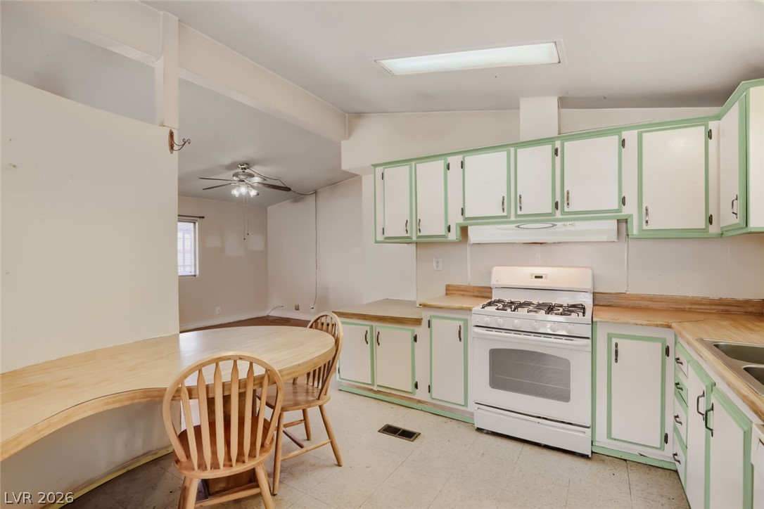 3346 Gulf Shores Drive Las Vegas NV 89122