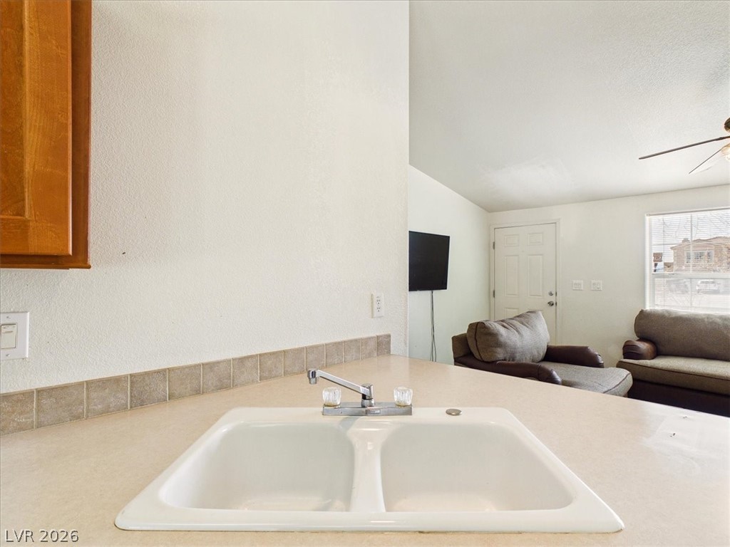 3951 Peggy Avenue Pahrump NV 89048
