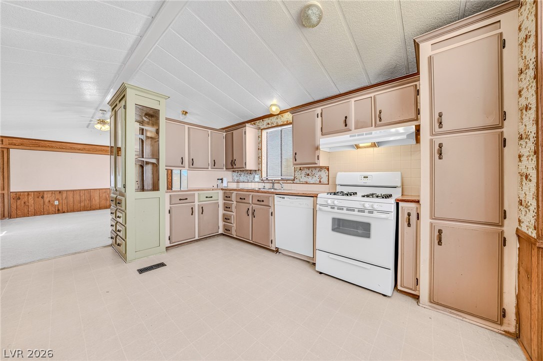 520 West Basin Avenue Pahrump NV 89060