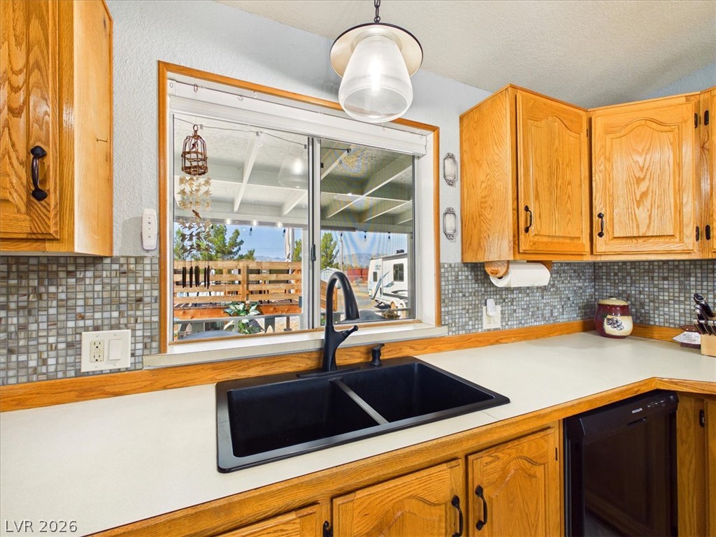 5520 South Vicki Ann Road Pahrump NV 89048