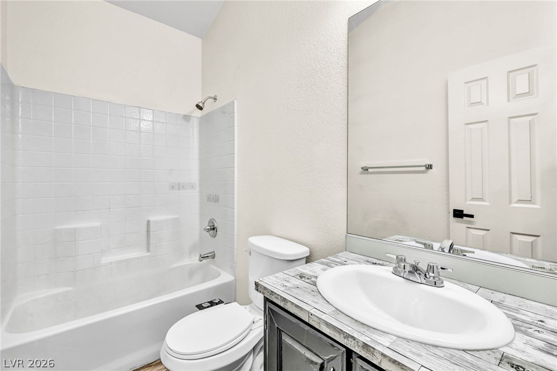 6062 Carlsbad Avenue Las Vegas NV 89156
