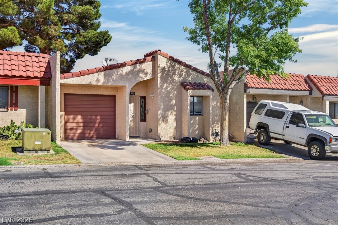 5519 Hobble Creek Drive Las Vegas NV 89120