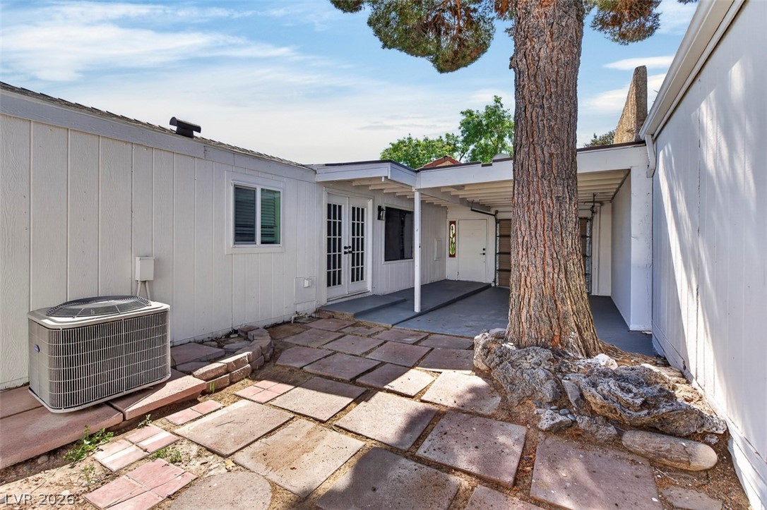 5519 Hobble Creek Drive Las Vegas NV 89120