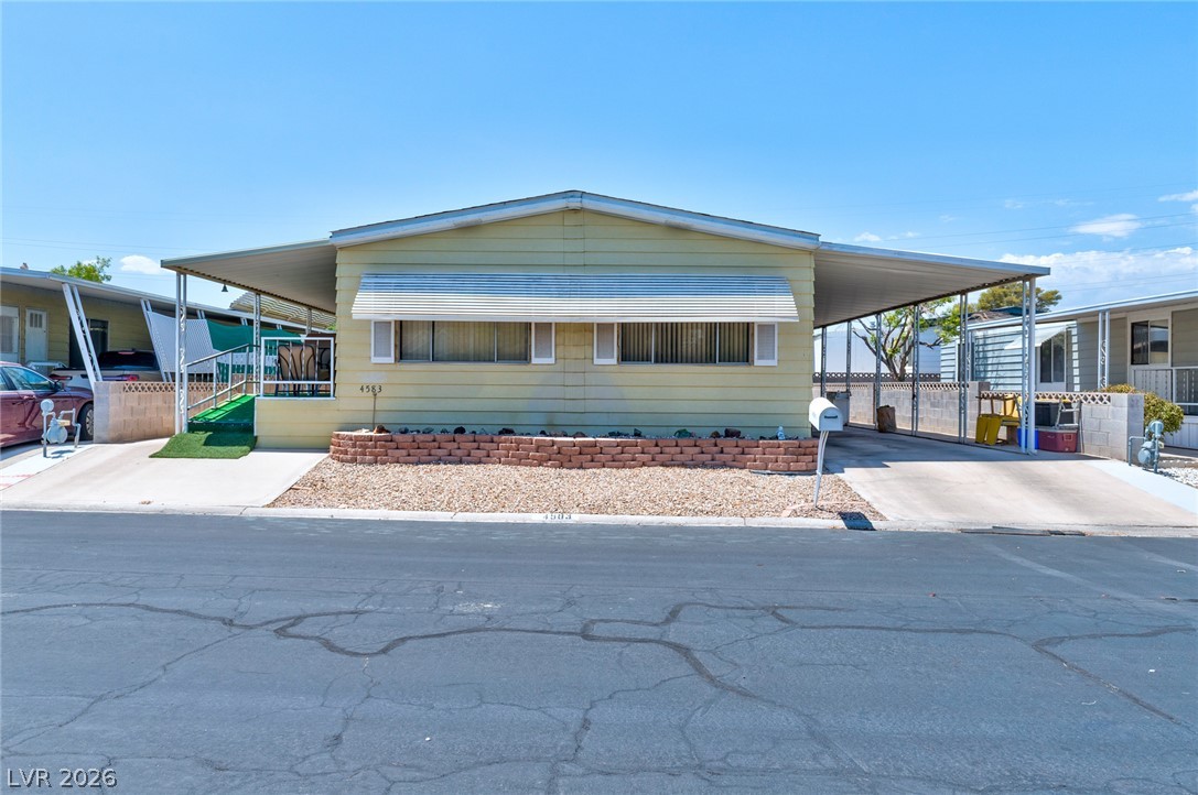 4583 West Royal Club Way Las Vegas NV 89103