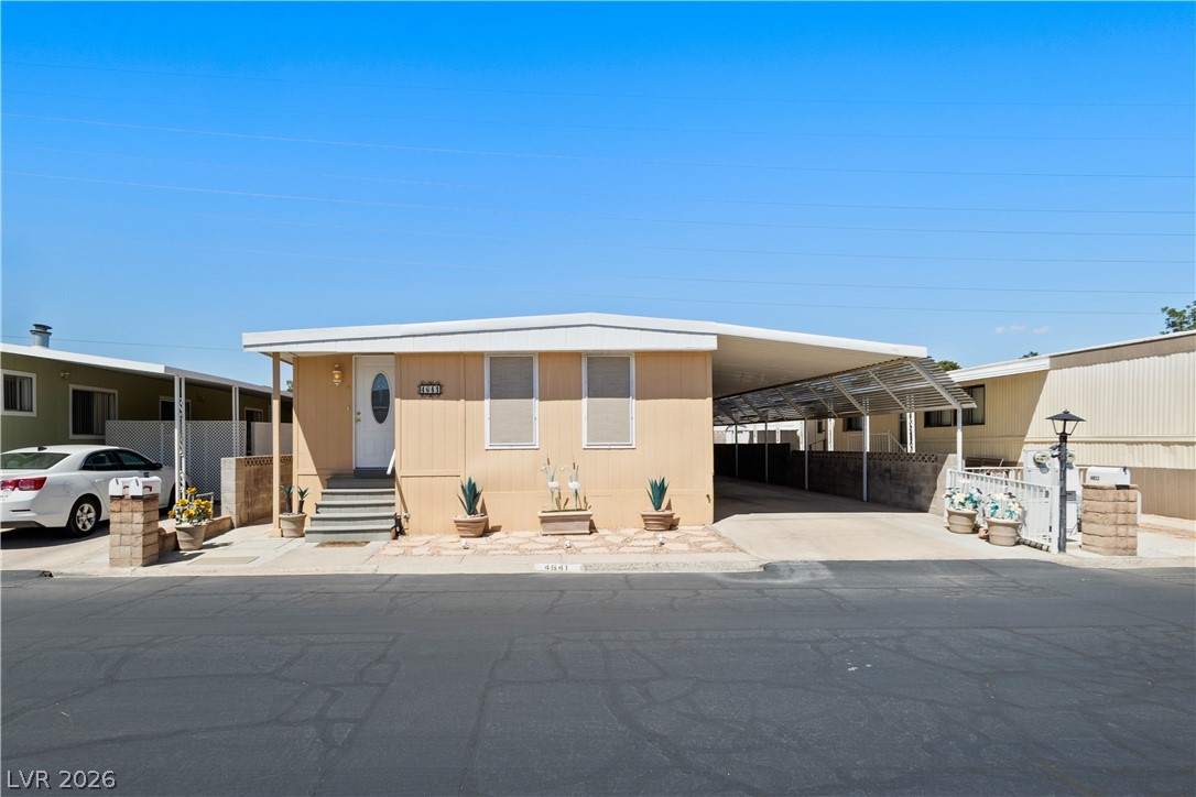 4641 Royal Ridge Boulevard Las Vegas NV 89103